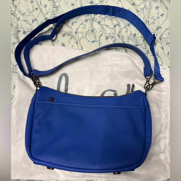 Lug Harmony in Matte luxe-Sapphire - Picture 2 of 7